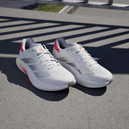 Кроссовки женские