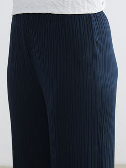 Beli Lastikli Dokulu Kad?n Pantolon