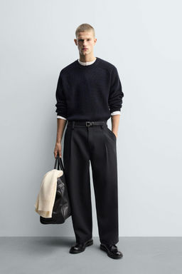 TEXTURED BOXY FIT JUMPER