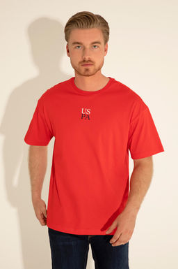 Красная удобная футболка с круглым вырезом Неожиданная скидка в корзине