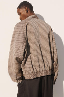 CAZADORA BOMBER CROPPED FIT RAYAS VISCOSA - CUPRO / rayas - Zara фото 3