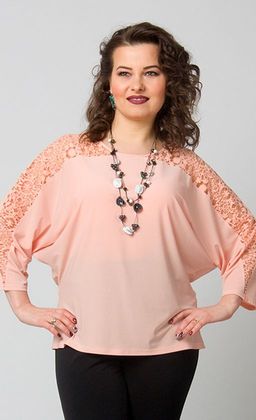 Великолепная блуза свободного покроя из тонкого шелковистого трикотажа. Рукава летучая мышь