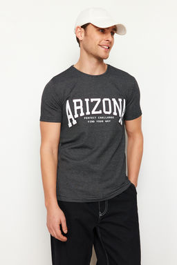 TRENDYOL MAN Siyah Regular/Normal Kesim Dokulu Yaz? Bask?l? T-Shirt TMNSS24TS00199