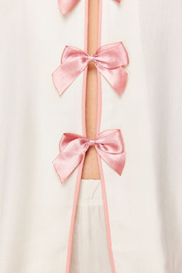 Trendyolmilla Beyaz Kurdele/Fiyonk ve Biye Detayl? Viskon Sortlu Dokuma Pijama Tak?m? THMSS24PT00290 фото 9