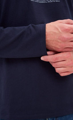 Лонгслив мужской с принтом F021-1001-430 темно-синий - Fine joyce фото 6