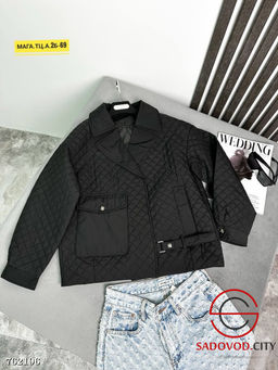 Женская куртка весенняя с карманами