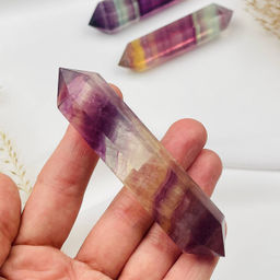 Кристалл двухконечный из Флюорита