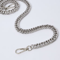 Цена за 2 шт. Цепочка для сумки, с карабинами, металлическая, плоская, плотное плетение, 15×10 мм, 60 см, цвет серебряный