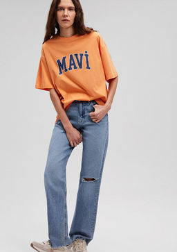 Mavi Logo Bask?l? Turuncu Tisort