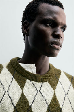 DIAMOND JACQUARD SWEATER - Zara фото 5