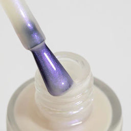 Лак для ногтей Укрепляющий Cover Shine №3