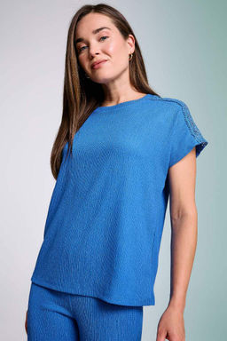 Футболка с круглым вырезом и короткими рукавами