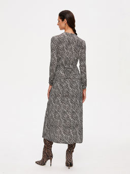 Платье с принтом зебра 422.050097/Черный