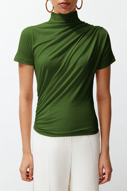 Yag Yesili Drape Detayl? Fitted/Vucuda Oturan K?sa Kollu Dik Yaka Esnek Orme Bluz TWOSS24BZ00426