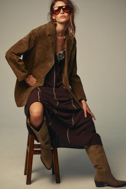 SPLIT SUEDE KNEE-HIGH BOOTS