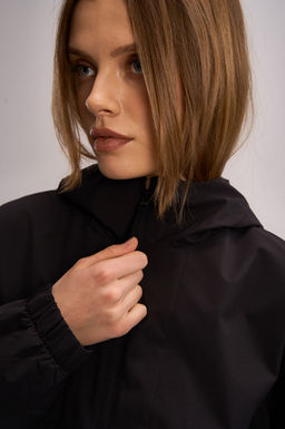 Ветровка Черный