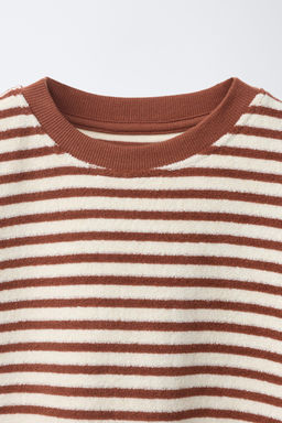 CONJUNTO CAMISETA Y BERMUDA RAYAS EFECTO TOALLA / marron/blanco