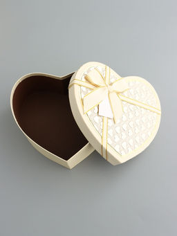 Набор подарочных коробок 3 в 1 сердца, кремовый, 22×20×9; 18.5×17×7.5; 16×14×6 см