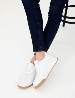 Beyaz Deri Sneaker