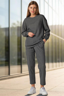 Костюм трикотажный оверсайз с брюками серый - Fly фото 18