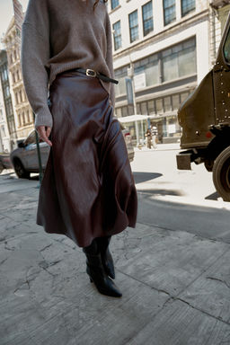 FAUX LEATHER MIDI SKIRT WITH BELT - Zara фото 12