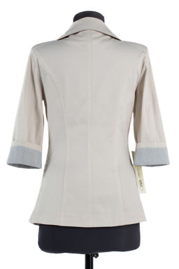 Ветровка жакет