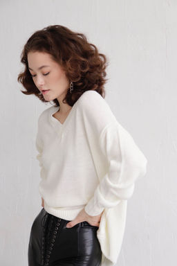 Базовый пуловер с V-образным вырезом - Martichelli фото 15