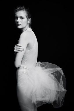 EMBROIDERED MESH BODYSUIT - Zara фото 6