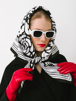 Большой мягкий очень нежный двусторонний платок