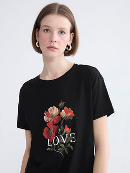 Bisiklet Yaka ?i?ekli Kad?n Ti??rt