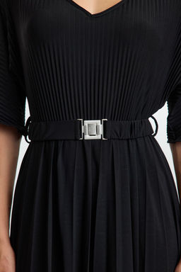 TRENDYOLMILLA Zumrut Yesili Skater Kemerli Truvakar Kollu Maxi Esnek Orme Elbise TWOAW25EL00465  фото 4
