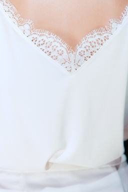 H&M+ Top con ribete de encaje  фото 3