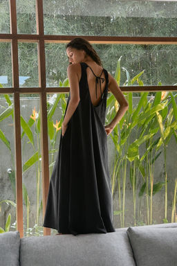 VESTIDO MIDI FLUIDO / Negro - Zara фото 2