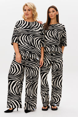 Костюм 42984299