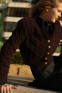 Cardigan en punto trenzado