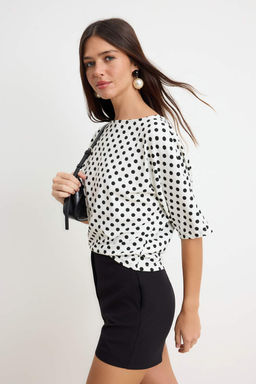 Ekru Puantiyeli Regular/Normal Kal?p Kay?k Yaka Soft Touch Orme T-shirt TWOSS26TS00300 - Trendyolmilla фото 2