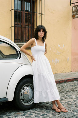 Beyaz Duz A Kesim Gipeli Kare Yaka Astarl? Maxi Dokuma Elbise TWOSS24EL01052