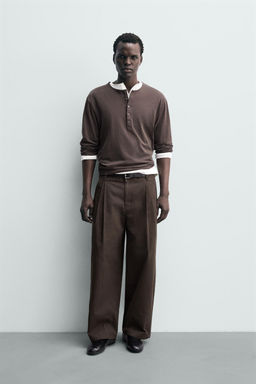 PLEATED WIDE-LEG TROUSERS