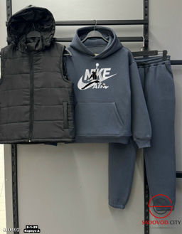 Костюм тройка, трехнитка, жилетка на флисе