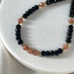 Браслет из черной Шпинели и Солнечного камня 16 см +