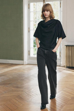 ZW COLLECTION STRAIGHT-LEG MID-RISE JEANS