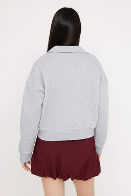 Teen Siyah Duz Regular/Normal Kal?p Orme Sweatshirt TWOAW26SW00049 - Trendyolmilla фото 4