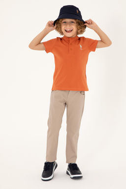 Базовая футболка с корицей для мальчиков Неожиданная скидка в корзине