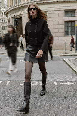 DOUBLE-BREASTED CROPPED JACKET