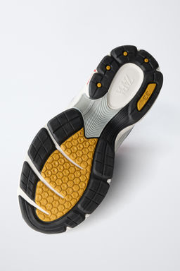 ZAPATILLA DEPORTIVA REJILLA / Blanco