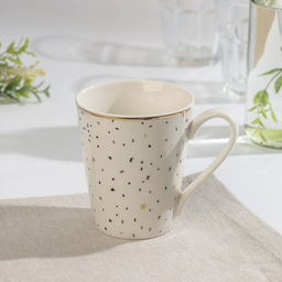 Кружка фарфоровая Доляна Шоколадная крошка, 350 мл, цвет белый