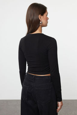 Trendyolmilla Antrasit Slogan Bask?l? Vucuda Oturan Crop Esnek Orme Bluz TWOAW25BZ00148