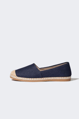 Женские эспадрильи на плоской подошве