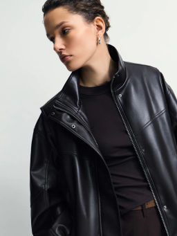 Куртка оверсайз из искусственной кожи / Zarina фото 7