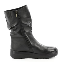 Сапожки женские